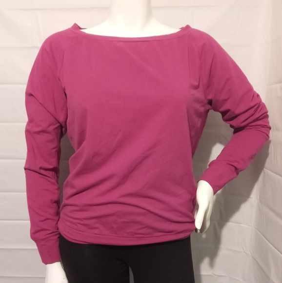 Nike Tops - Nike dri-fit sweatshirt